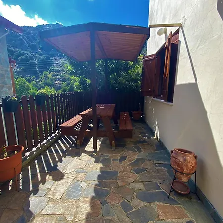 Gold Mountain House *