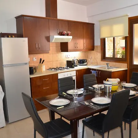 Gold Mountain House بيت للعطل