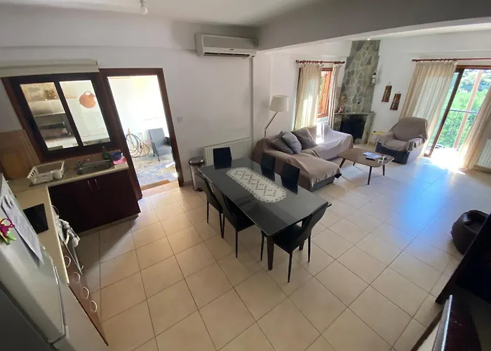 Gold Mountain House *